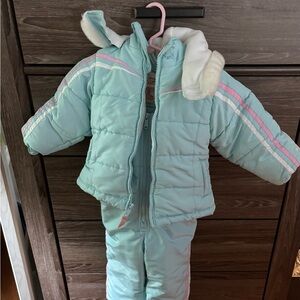 OshKosh B'gosh Aqua Snow Set